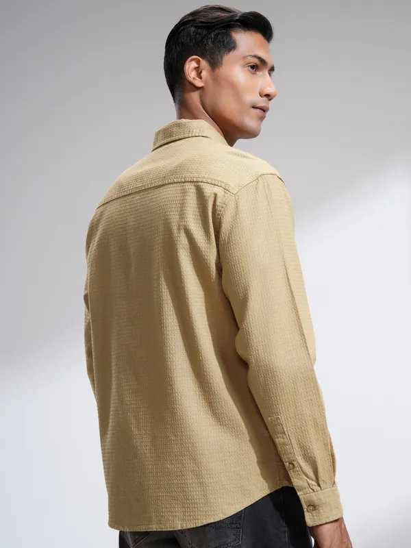 Highlander Men Beige Self Design Relaxed Fit Casual Shirt