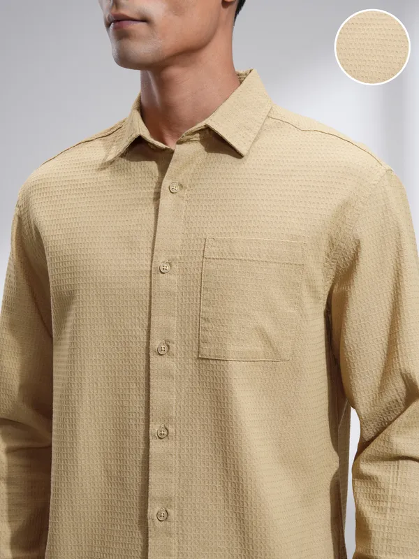 Highlander Men Beige Self Design Relaxed Fit Casual Shirt