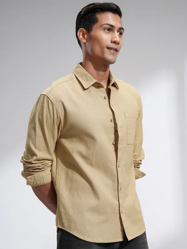 Highlander Men Beige Self Design Relaxed Fit Casual Shirt