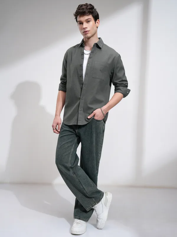 Highlander Men Olive Textured Relaxed Fit Casual Shirt