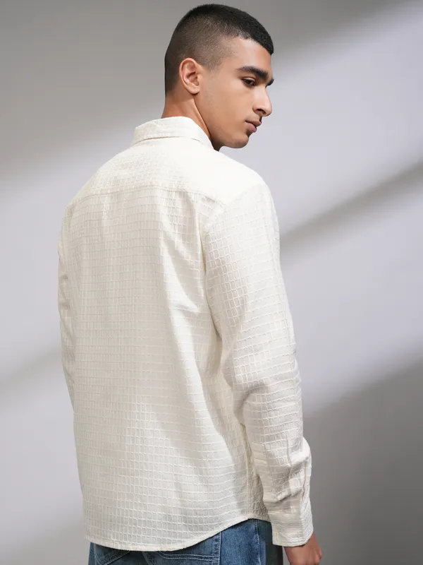 Highlander Men White Self Design Relaxed Fit Casual Shirt