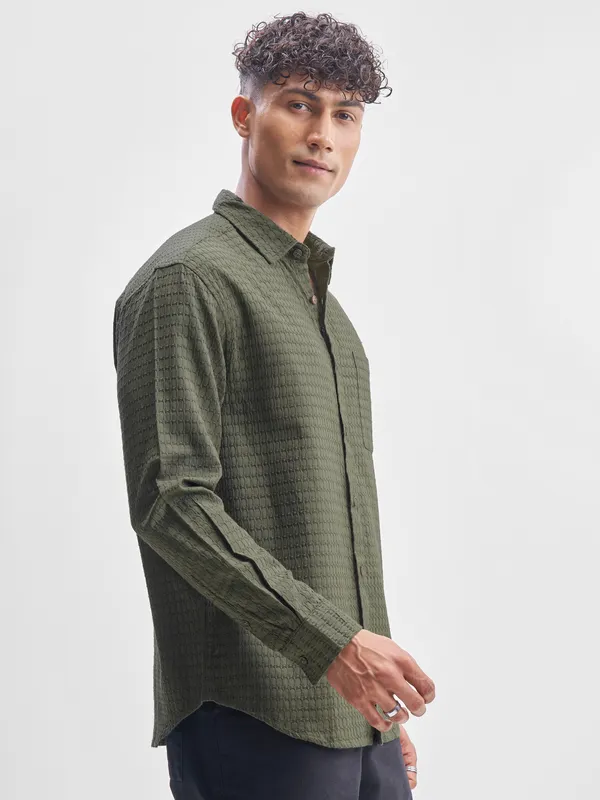 Highlander Men Green Self Design Relaxed Fit Casual Shirt