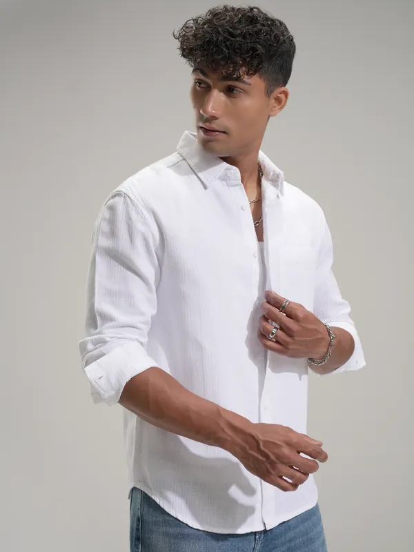 Highlander Men White Striped Relaxed Fit Casual Shirt