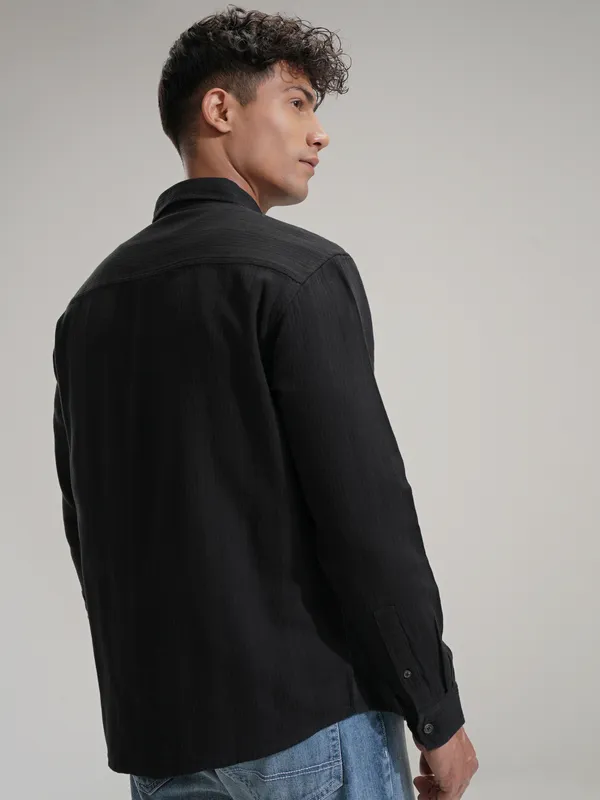 Highlander Men Black Striped Relaxed Fit Casual Shirt