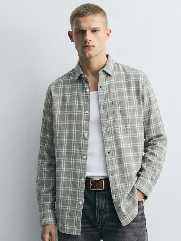 Highlander Men Grey Checked Slim Fit Casual Shirt