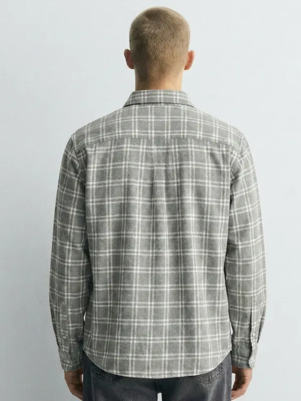 Highlander Men Grey Checked Slim Fit Casual Shirt
