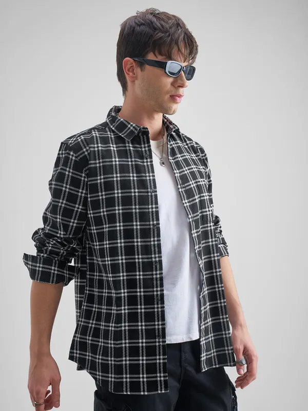 Highlander Men Black Checked Slim Fit Casual Shirt