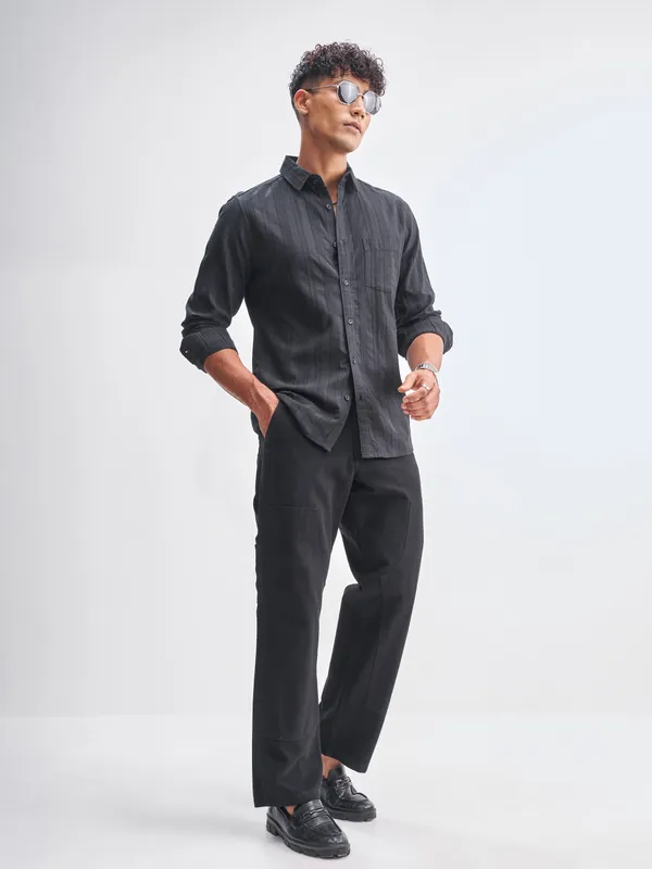 Highlander Men Black Striped Slim Fit Casual Shirt