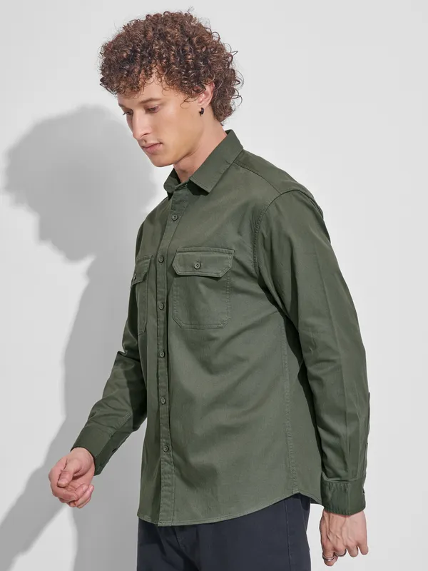 Highlander Men Green Self Design Relaxed Fit Casual Shirt