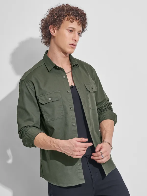 Highlander Men Green Self Design Relaxed Fit Casual Shirt