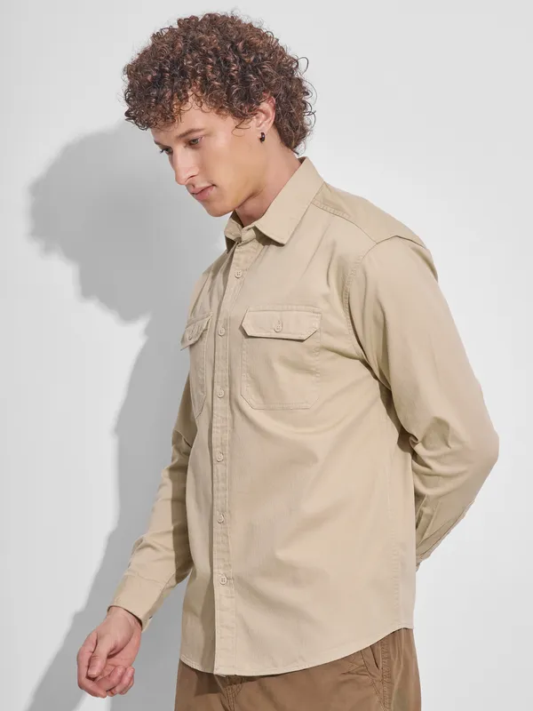 Highlander Men Beige Self Design Relaxed Fit Casual Shirt