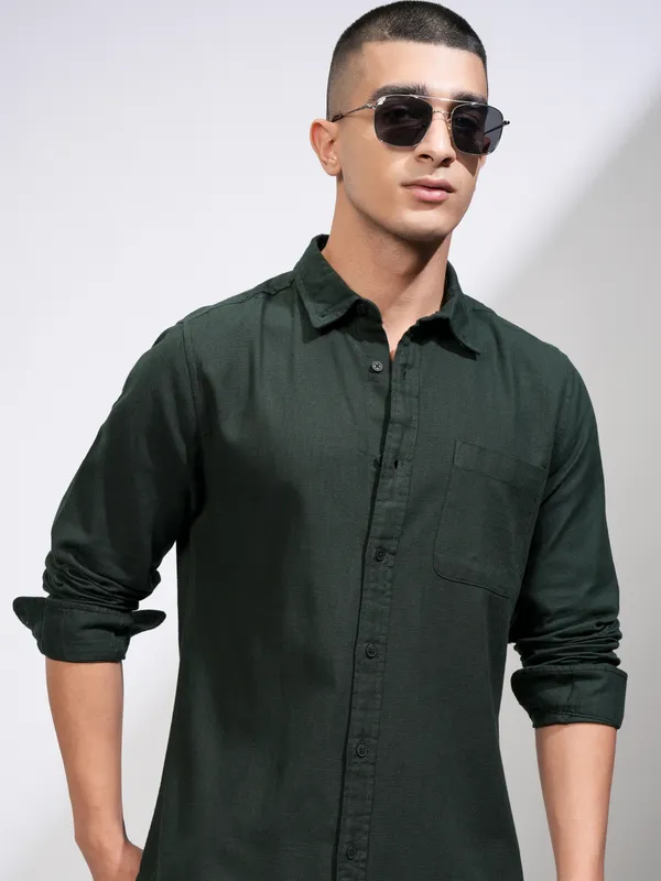 Men Slim Fit Casual Shirt