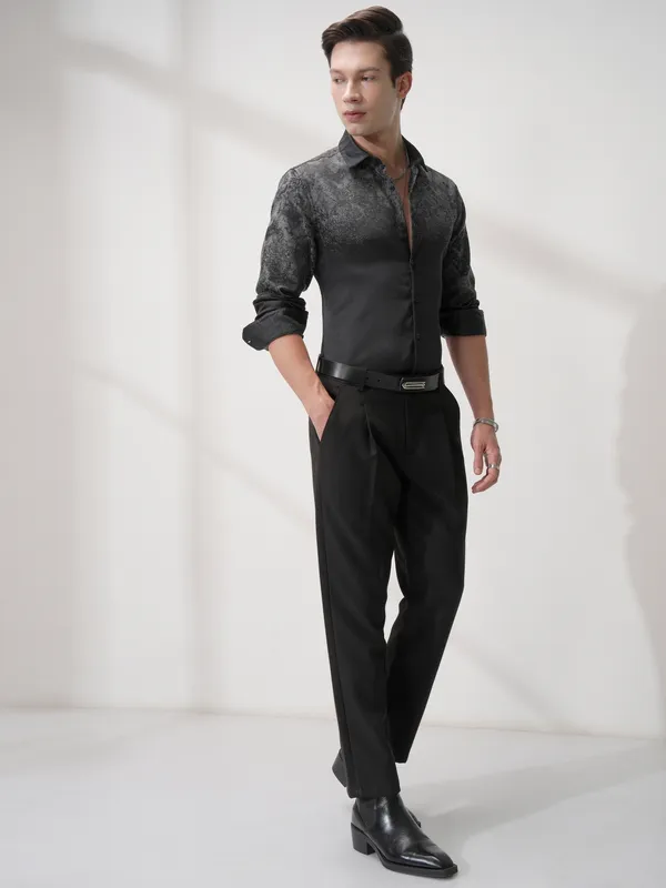 Highlander Men Charcoal Printed Slim Fit Casual Shirt