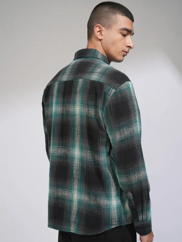 Highlander Men Blue Checked Relaxed Fit Casual Shirt