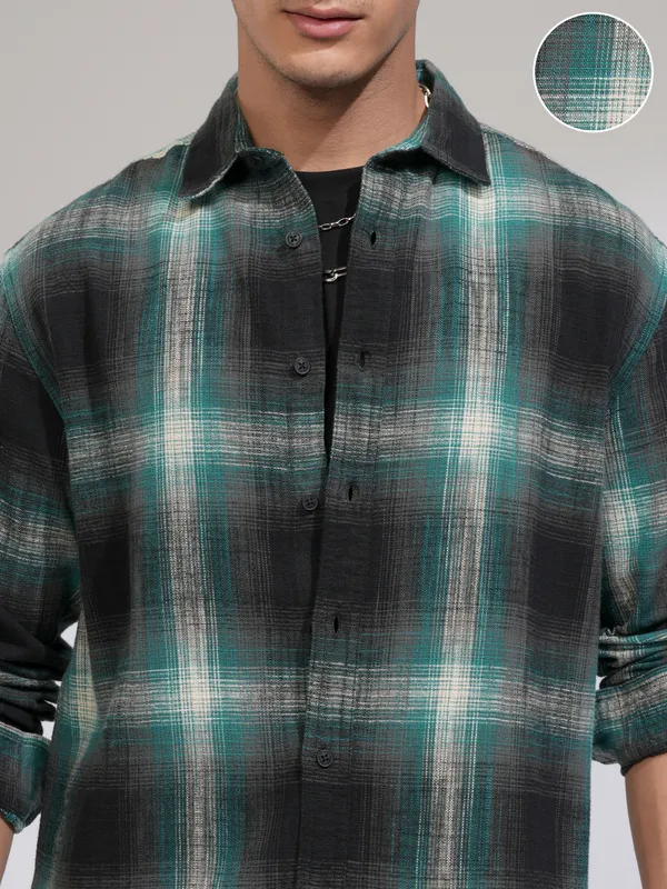 Highlander Men Blue Checked Relaxed Fit Casual Shirt