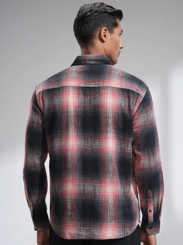 Highlander Men Pink Checked Relaxed Fit Casual Shirt