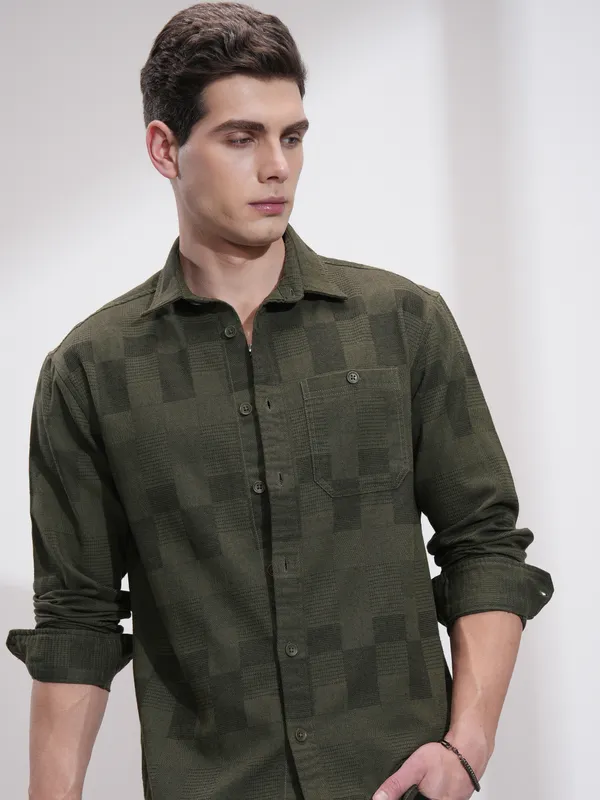 Men Relaxed Fit Casual Shirt