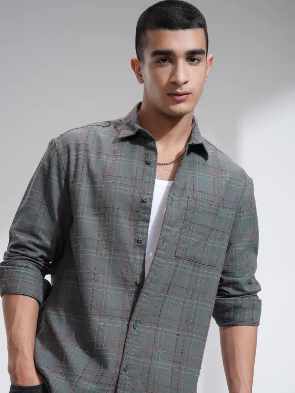 Highlander Men Grey Checked Relaxed Fit Casual Shirt