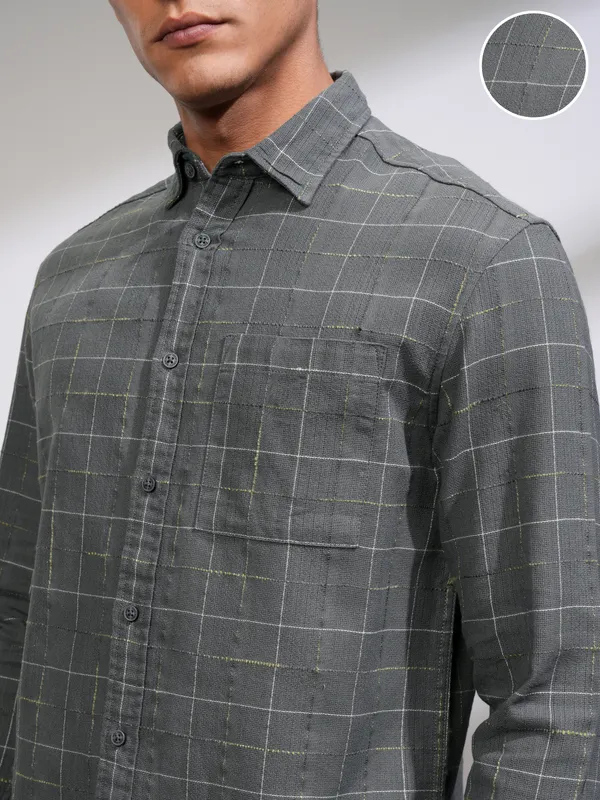 Highlander Men Grey Checked Relaxed Fit Casual Shirt