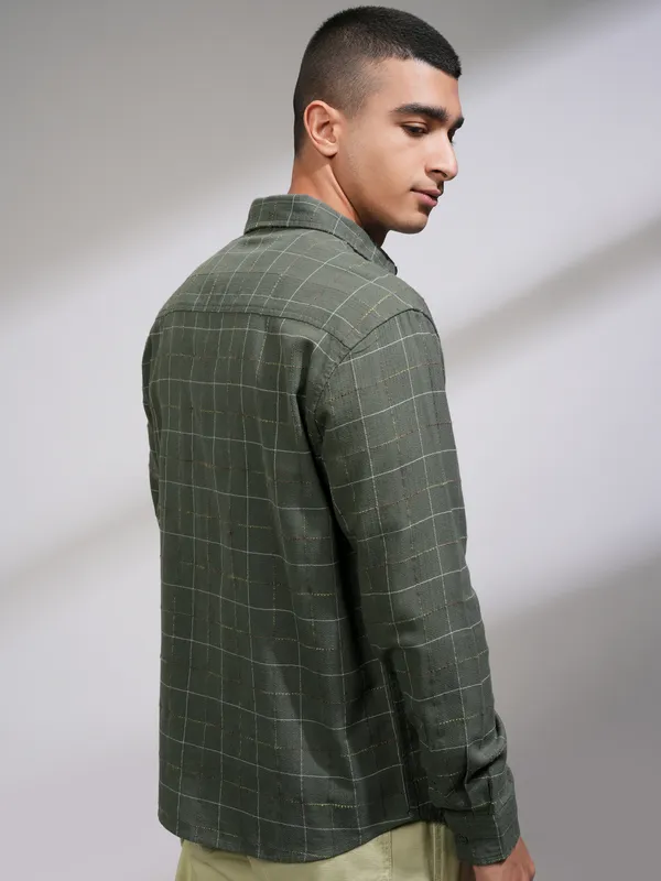 Highlander Men Olive Checked Relaxed Fit Casual Shirt