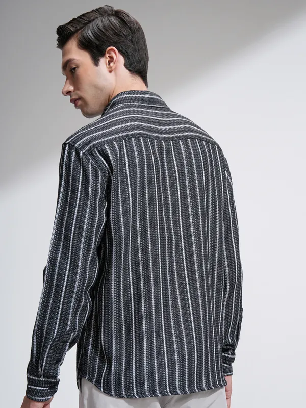 Highlander Men Black Striped Relaxed Fit Casual Shirt