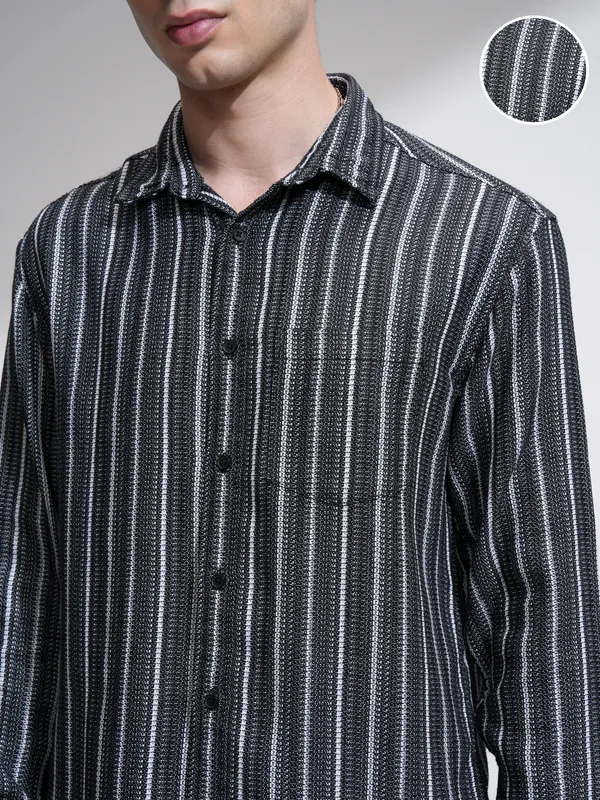 Highlander Men Black Striped Relaxed Fit Casual Shirt