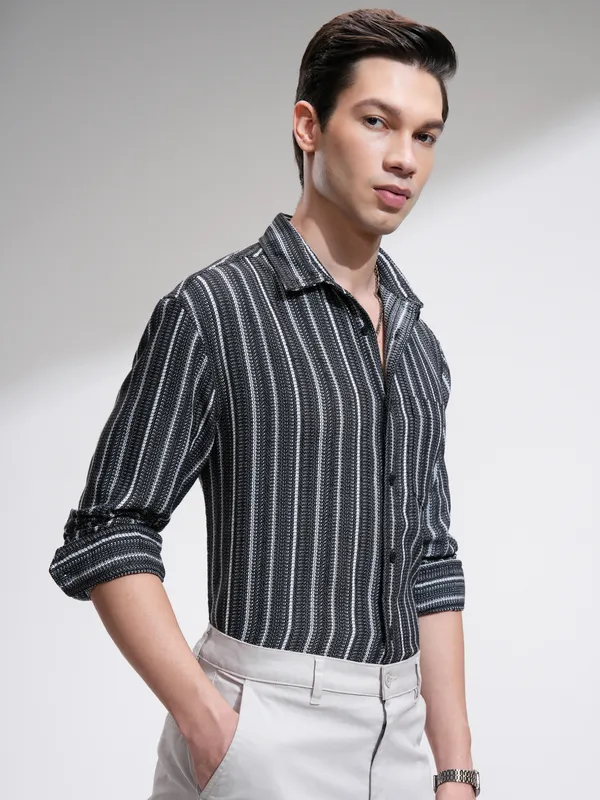 Highlander Men Black Striped Relaxed Fit Casual Shirt