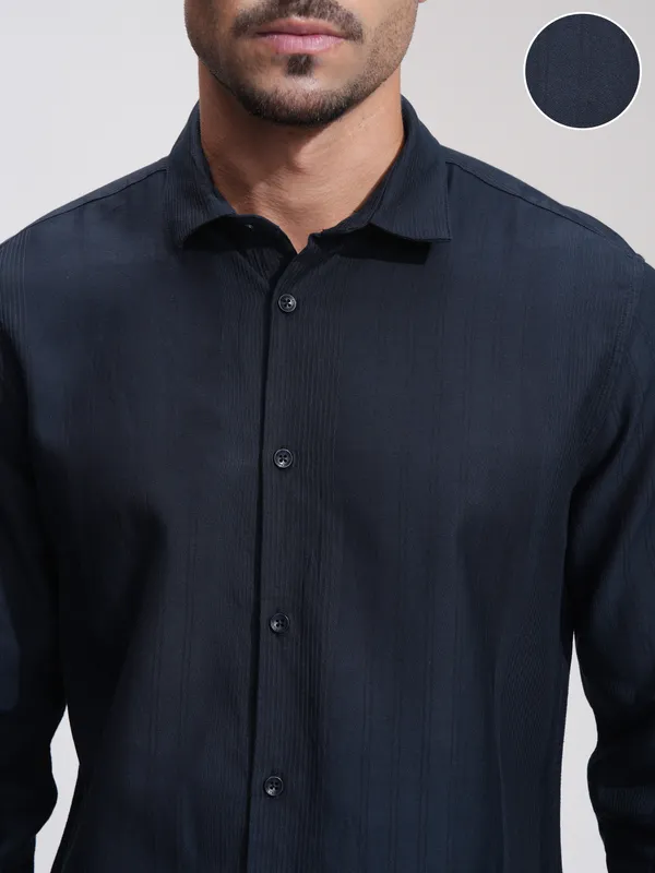 Highlander Men Navy Blue Striped Slim Fit Casual Shirt