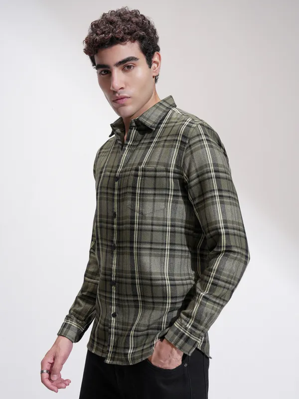 Men Slim Fit Casual Shirt