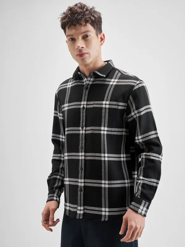 Highlander Men Black Checked Relaxed Fit Casual Shirt