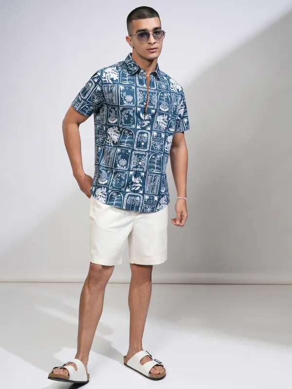 Highlander Men Blue Printed Slim Fit Casual Shirt