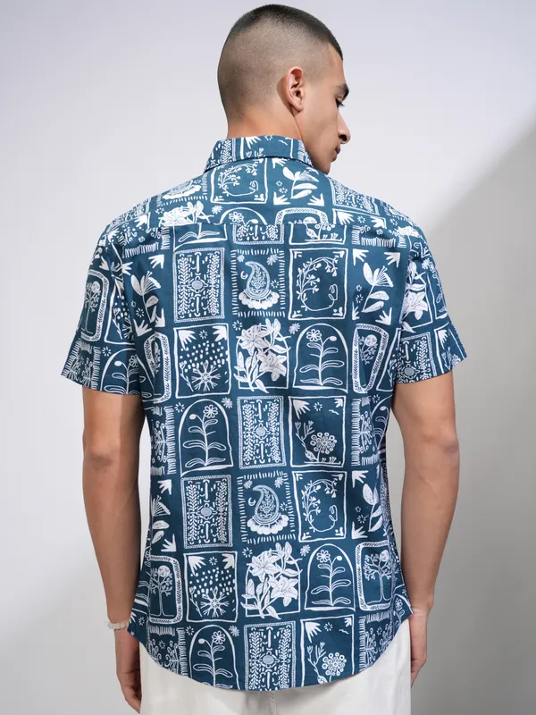 Highlander Men Blue Printed Slim Fit Casual Shirt