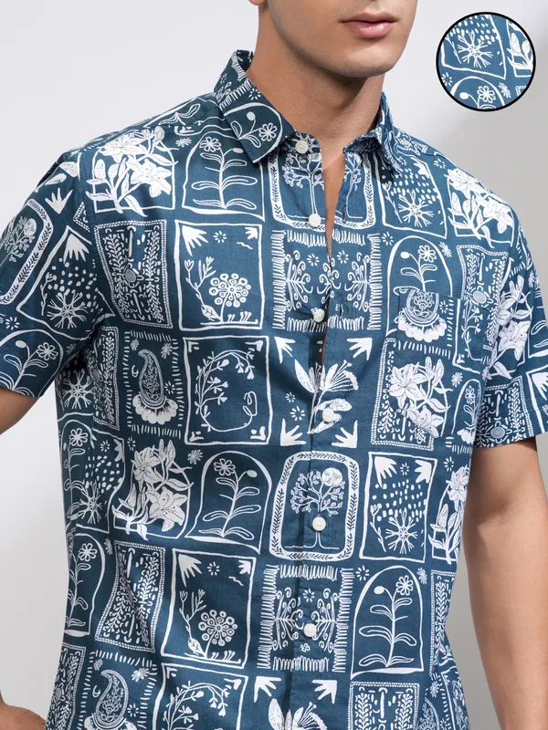 Highlander Men Blue Printed Slim Fit Casual Shirt