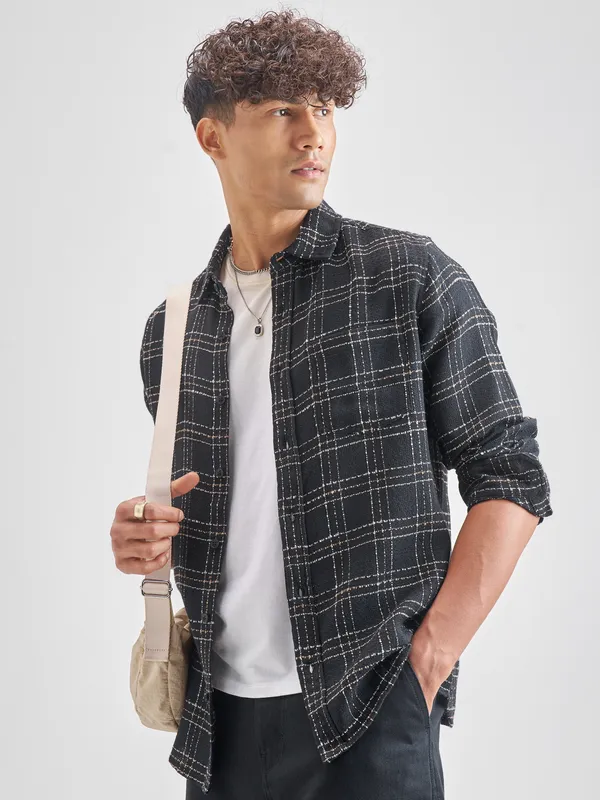 Men Slim Fit Casual Shirt