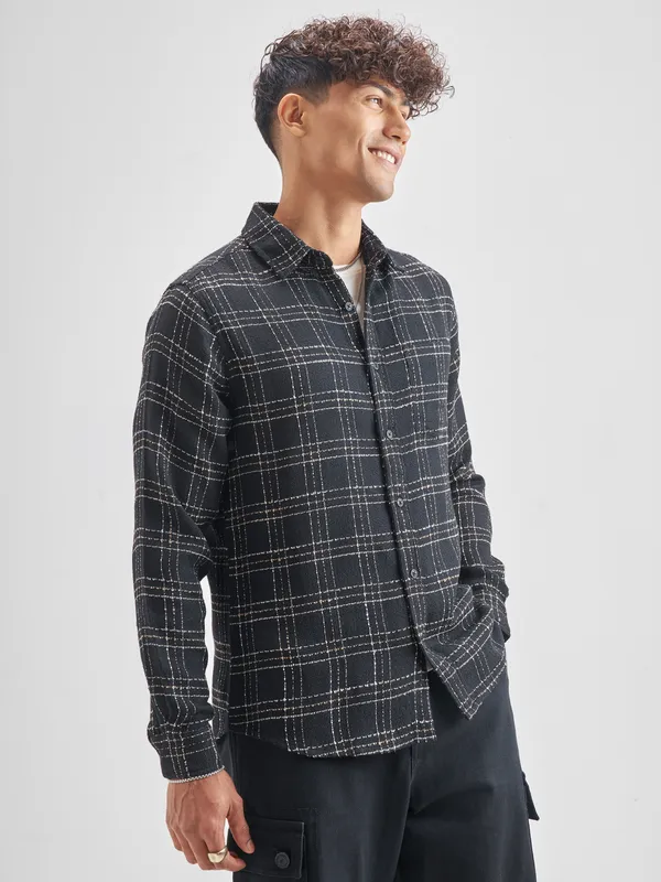 Men Slim Fit Casual Shirt