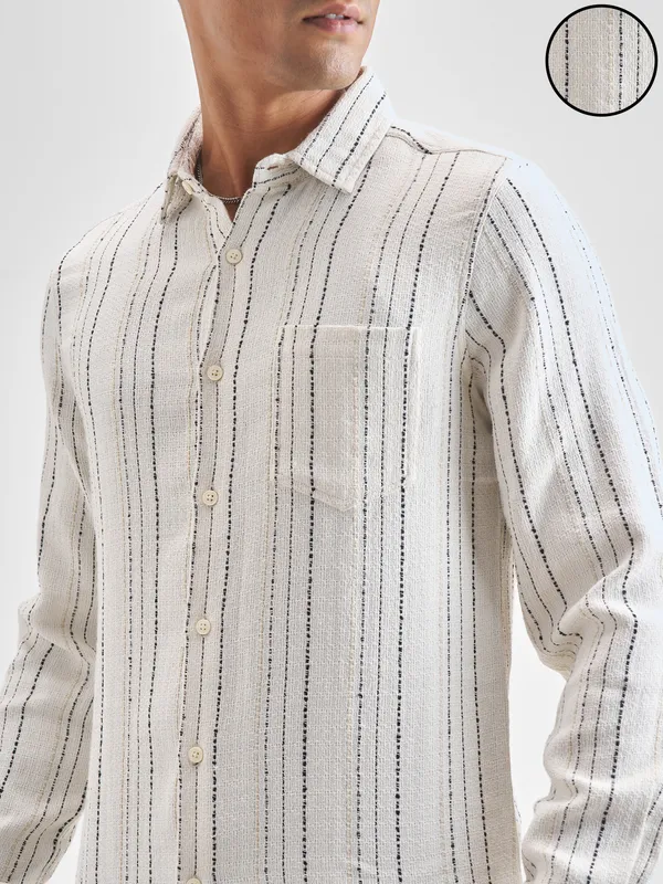 Men Slim Fit Casual Shirt