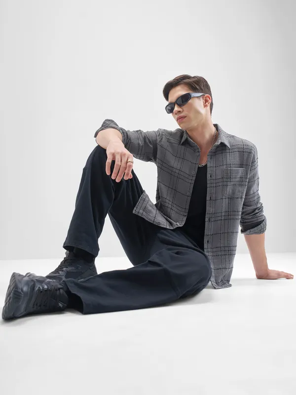 Highlander Men Grey Checked Slim Fit Casual Shirt