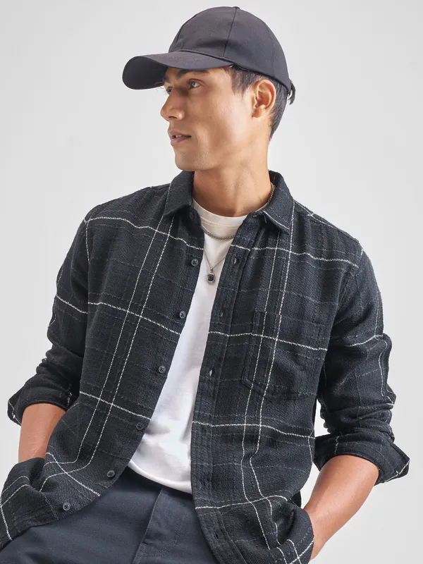 Highlander Men Black Checked Slim Fit Casual Shirt