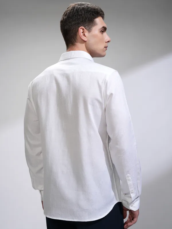 Highlander Men White Self Design Slim Fit Casual Shirt