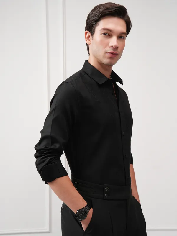Highlander Men Black Self Design Slim Fit Casual Shirt