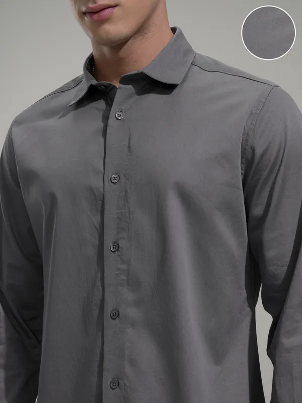Highlander Men Grey Solid Slim Fit Casual Shirt