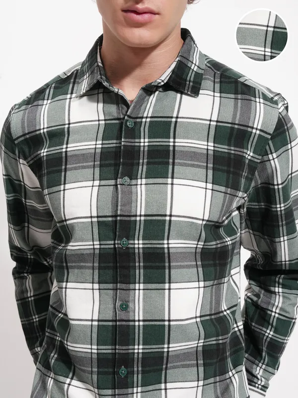 Highlander Men Cream Checked Slim Fit Casual Shirt