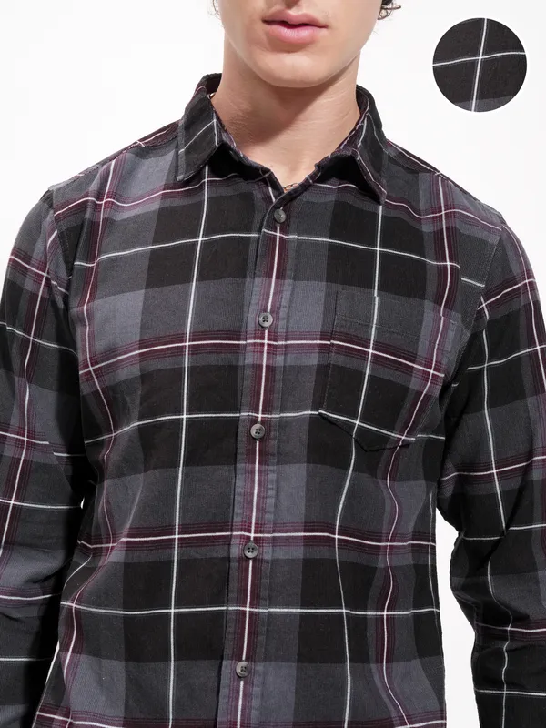 Highlander Men Grey Checked Slim Fit Casual Shirt