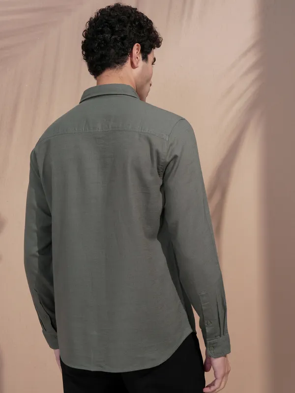 Highlander Men Olive Self Design Slim Fit Casual Shirt