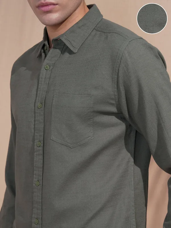 Highlander Men Olive Self Design Slim Fit Casual Shirt