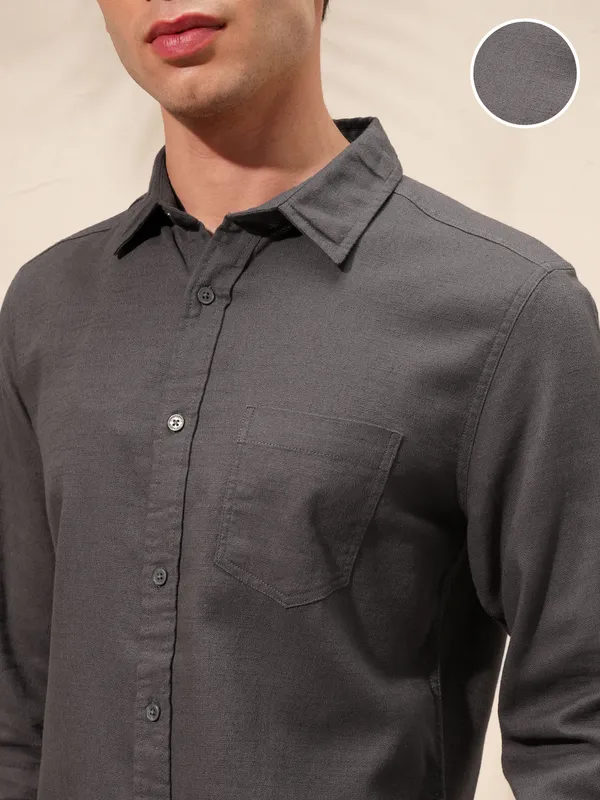 Highlander Men Grey Self Design Slim Fit Casual Shirt