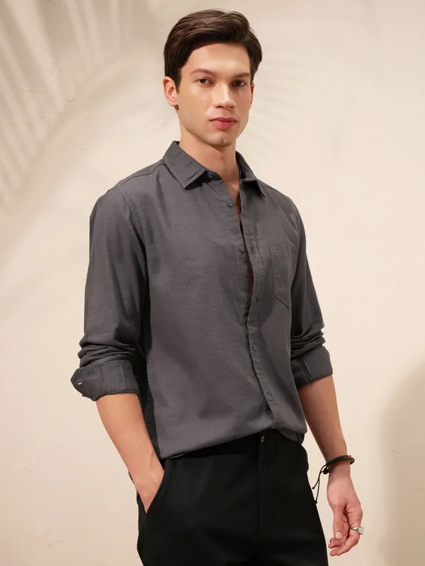 Highlander Men Grey Self Design Slim Fit Casual Shirt