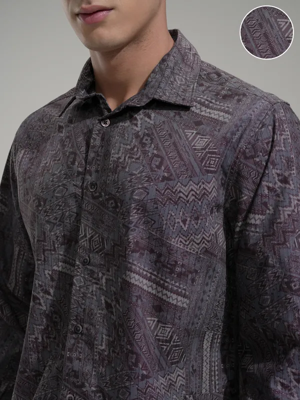 Highlander Men Mauve Printed Slim Fit Casual Shirt