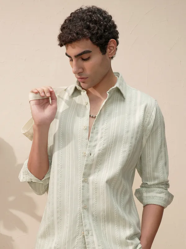 Highlander Men Green Self Design Slim Fit Casual Shirt