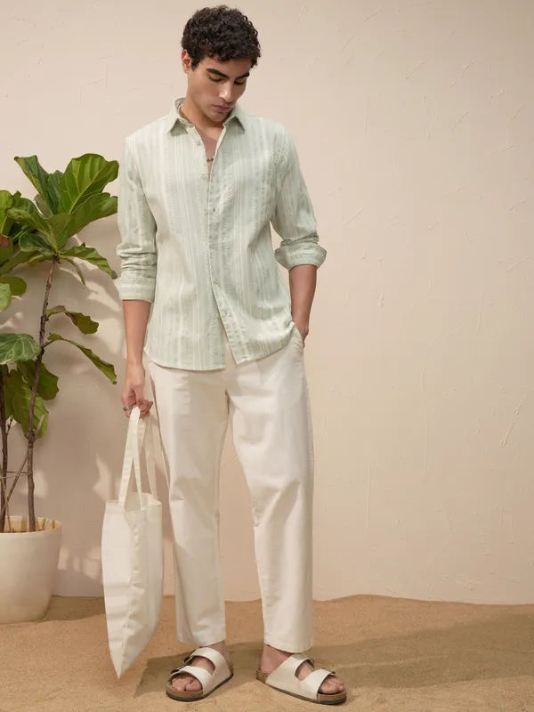 Highlander Men Green Self Design Slim Fit Casual Shirt